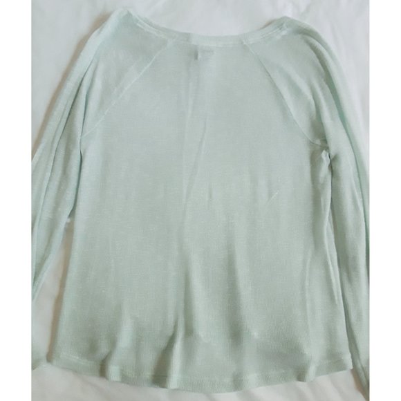 VS PINK light-weight, airy, raglan sweater - Picture 2 of 4